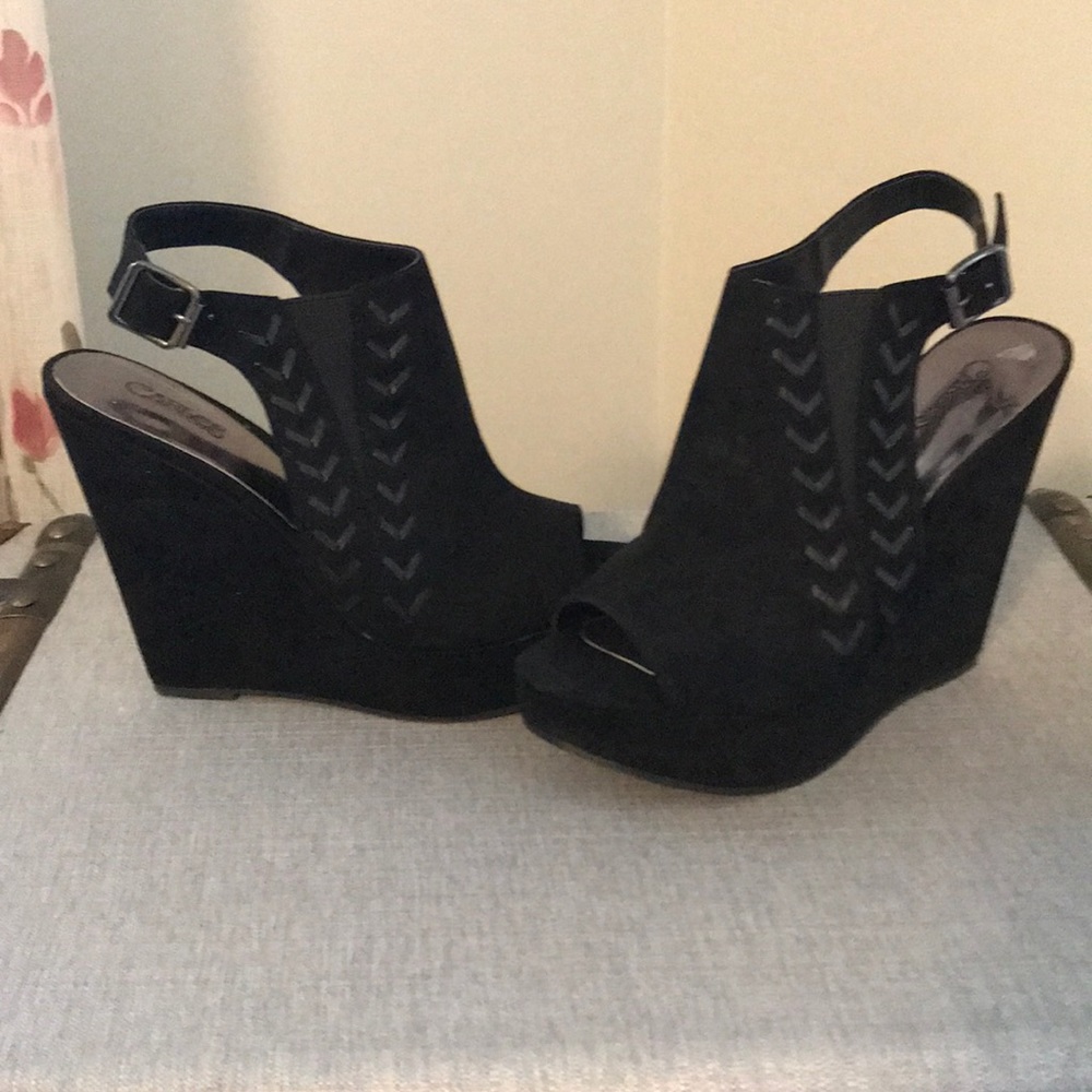 Carlos Santana Size 9 (US)